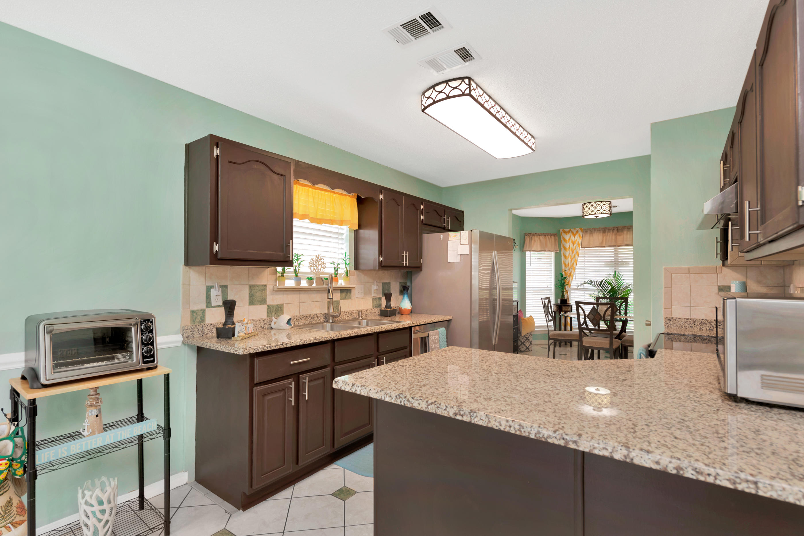 VILLAGE WEST - Residential