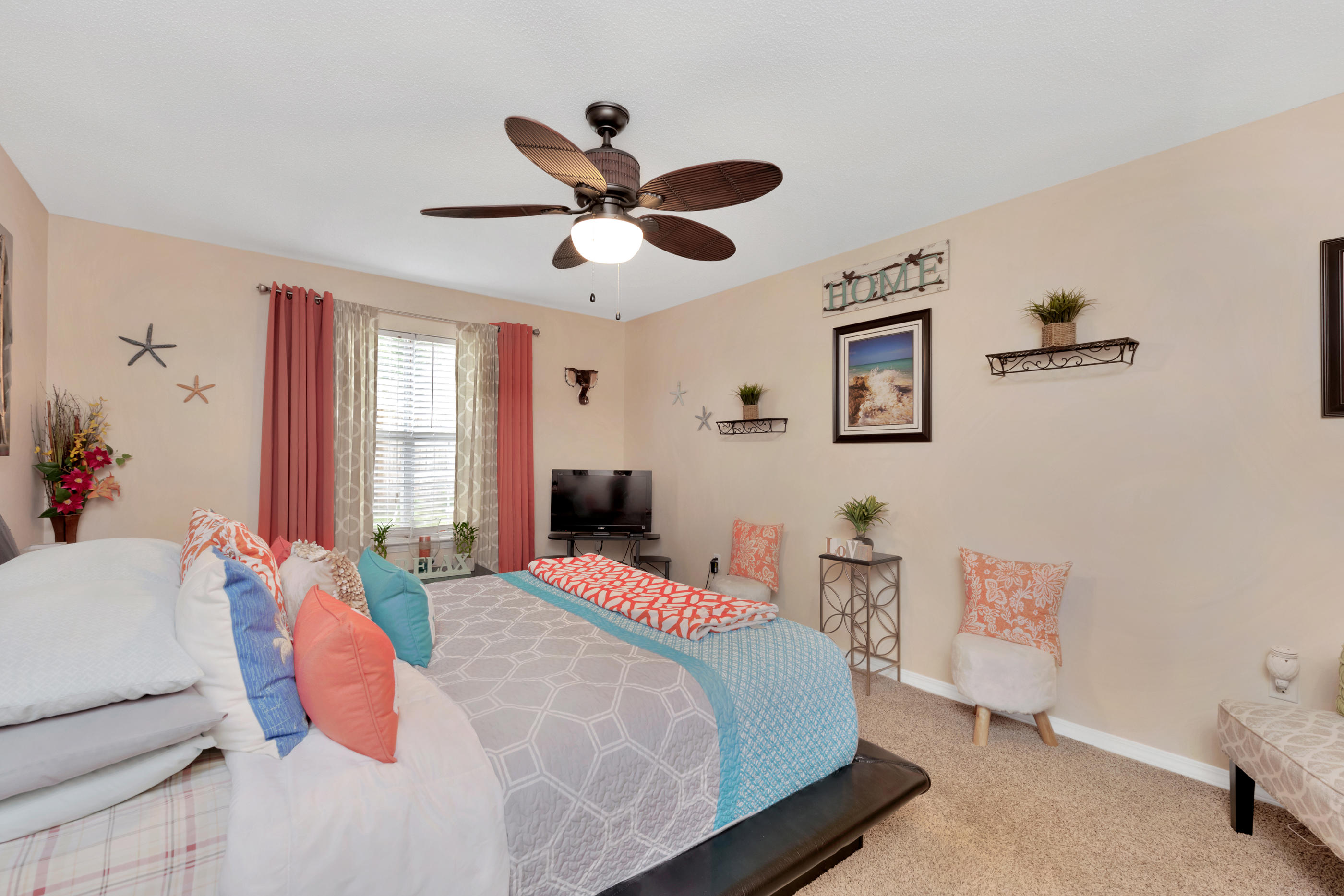 VILLAGE WEST - Residential