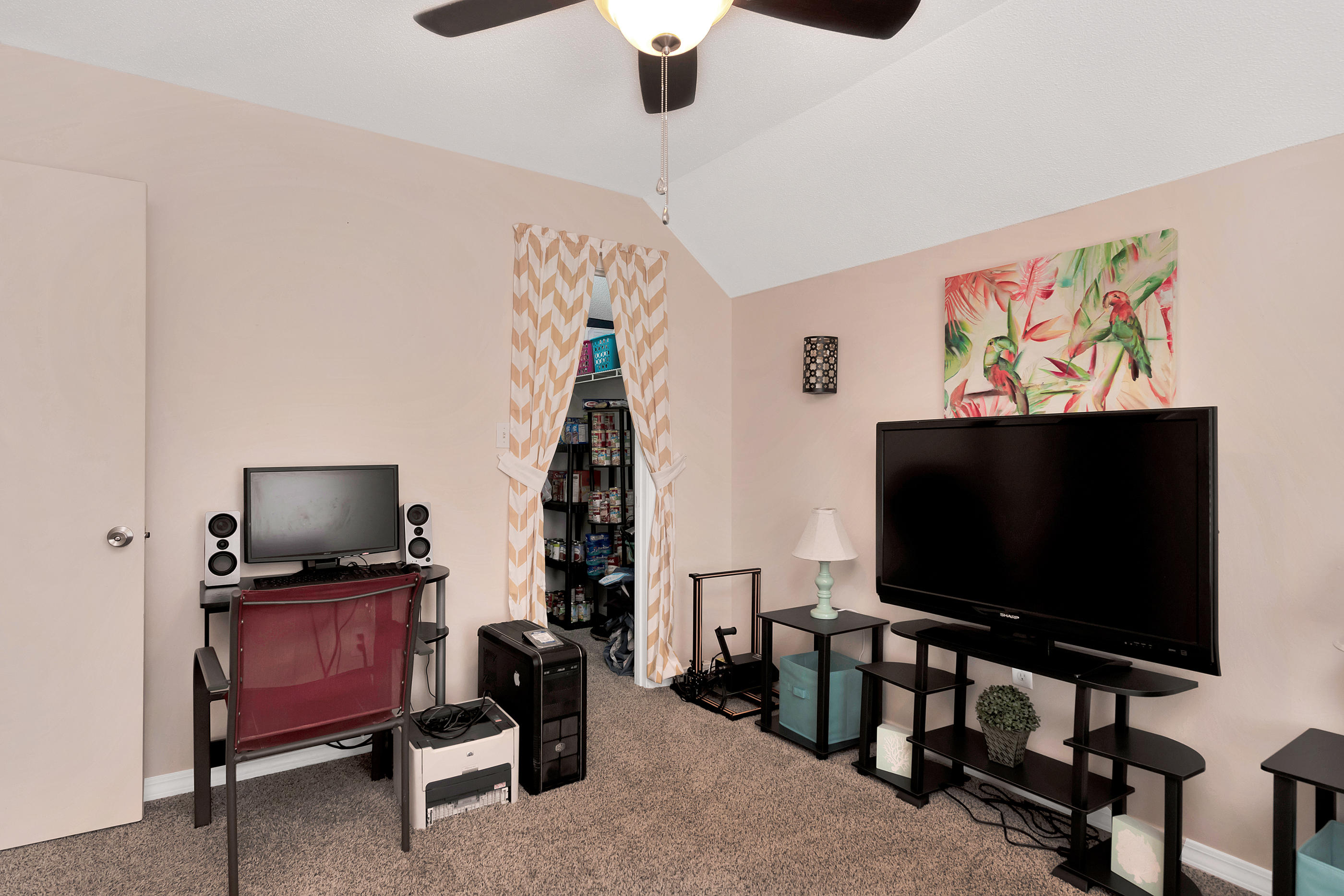 VILLAGE WEST - Residential