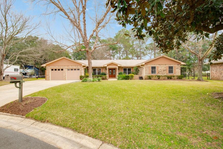 An entertainer's dream home! This cul-de-sac home offers expansive indoor & outdoor living spaces with spectacular views of the #3 green and lake on Shalimar Pointe Golf Club. Enjoy your pool and built in gas fire pit from your oversized paver patio. Backyard is fenced and has lots of privacy due to its expansive corner lot. Home also offers an enclosed sun-room to enjoy the views. This 4 Bdrm/2.5 Bath has an open floor plan. Home has all new flooring and interior paint. Bedrooms all have great closet space. Main living area hosts a large gas fireplace and custom-built front doors. 4th Bdrm could be a beautiful office with large windows overlooking pool and golf course. Home has large garage with laundry area and easy access to attic.