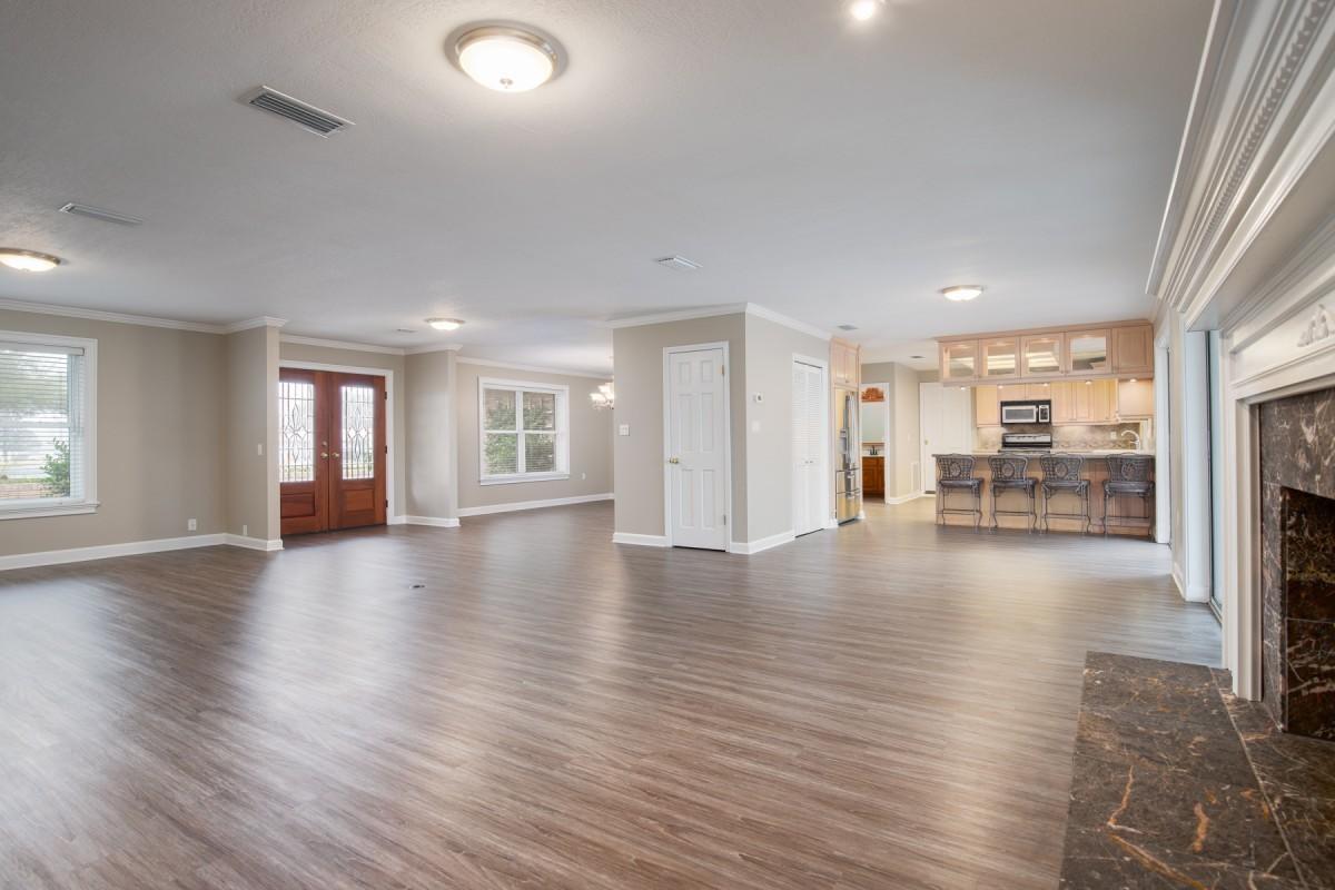 Lake Lorraine - Residential