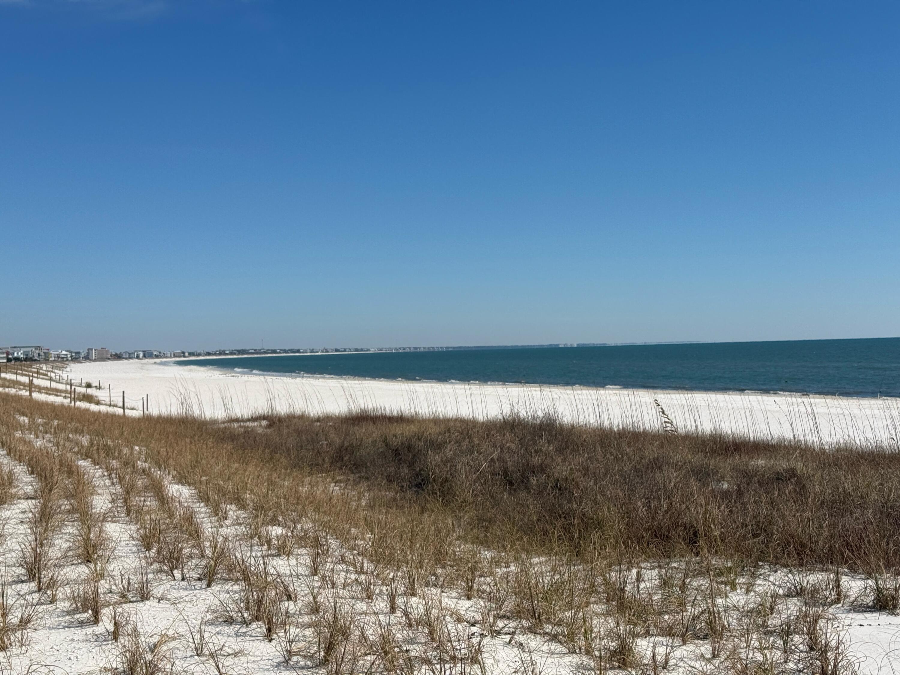 NO RECORDED SUBDIVISION - Land