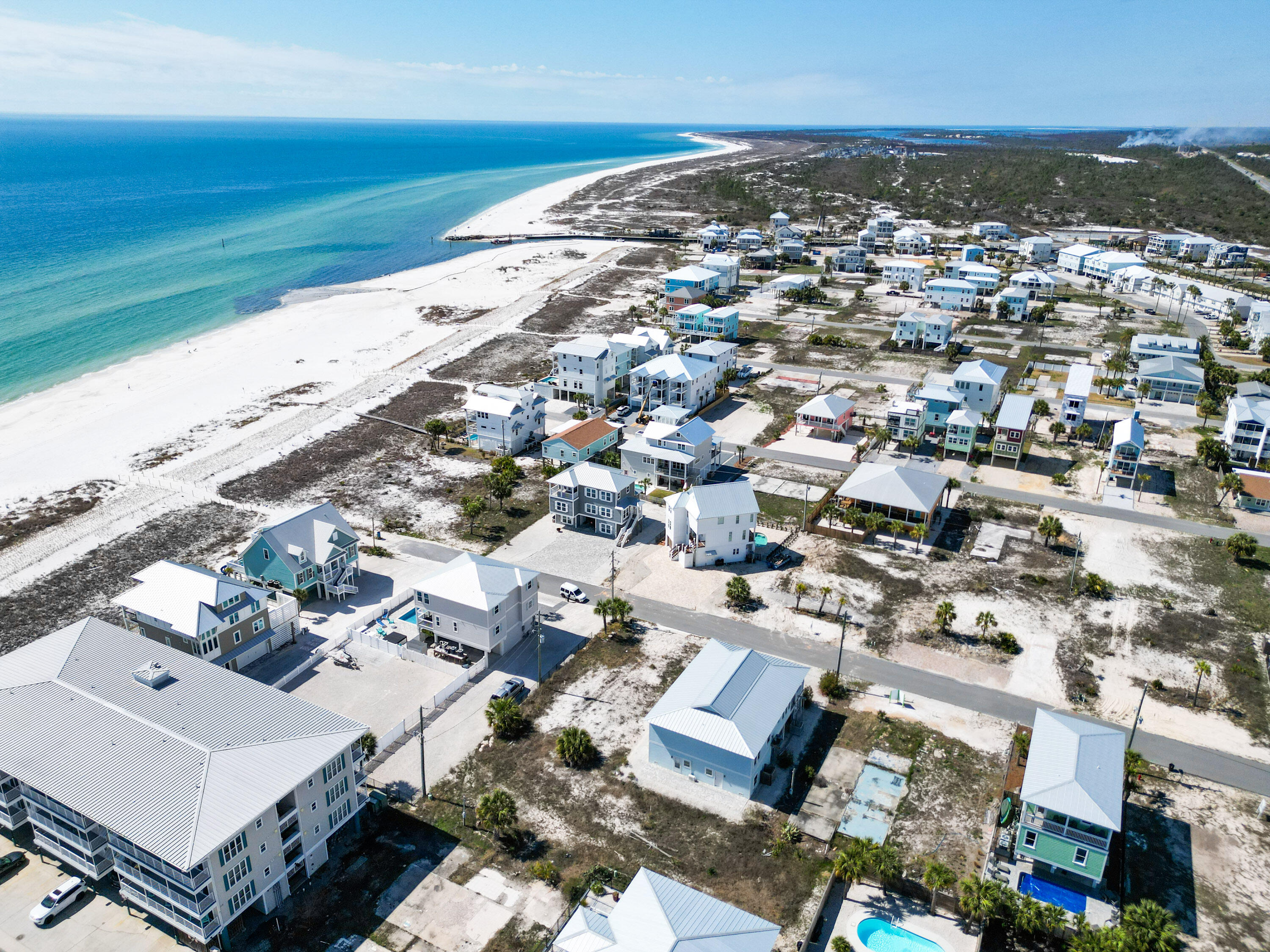 NO RECORDED SUBDIVISION - Land