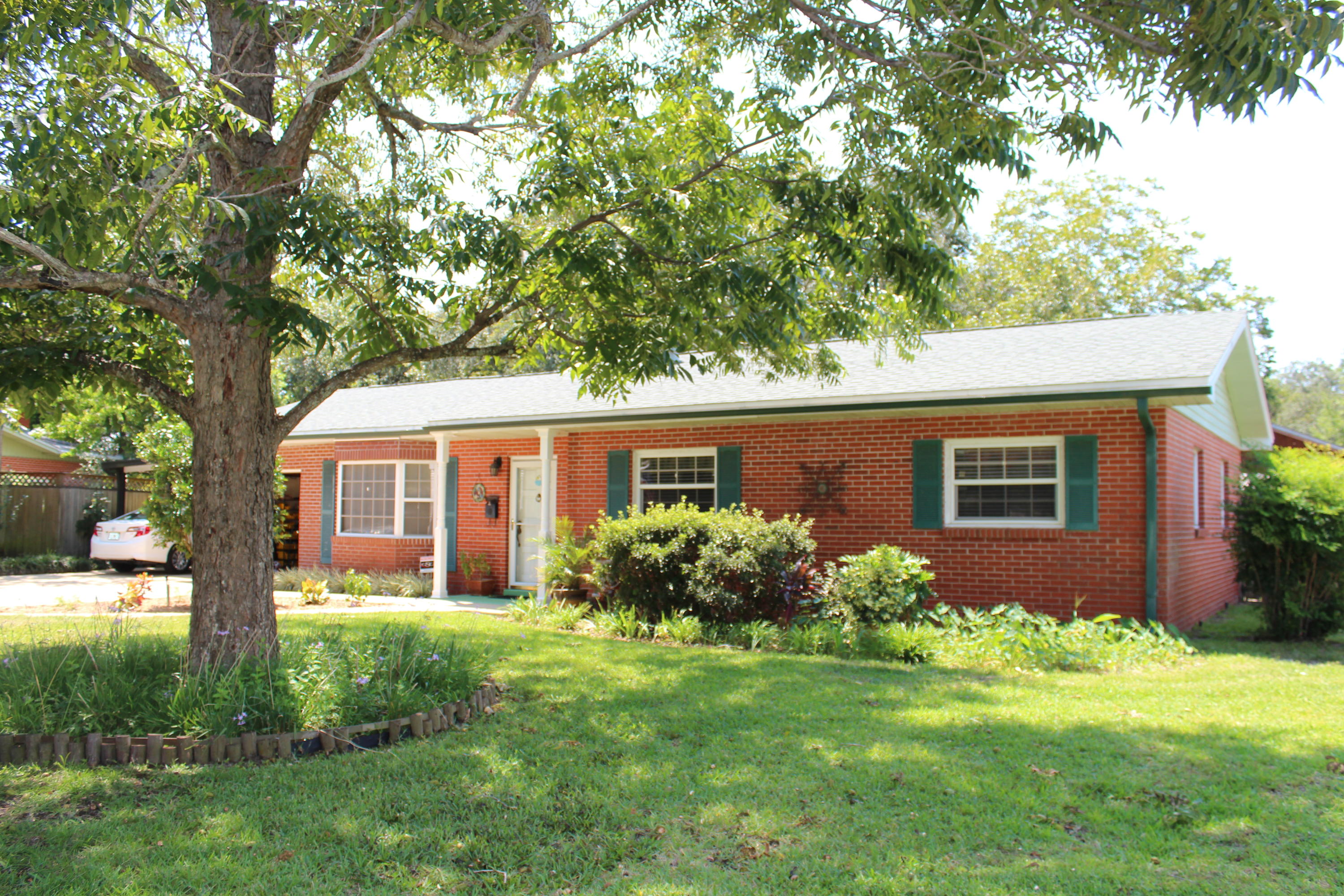 ROSEWOOD HOMES - Residential