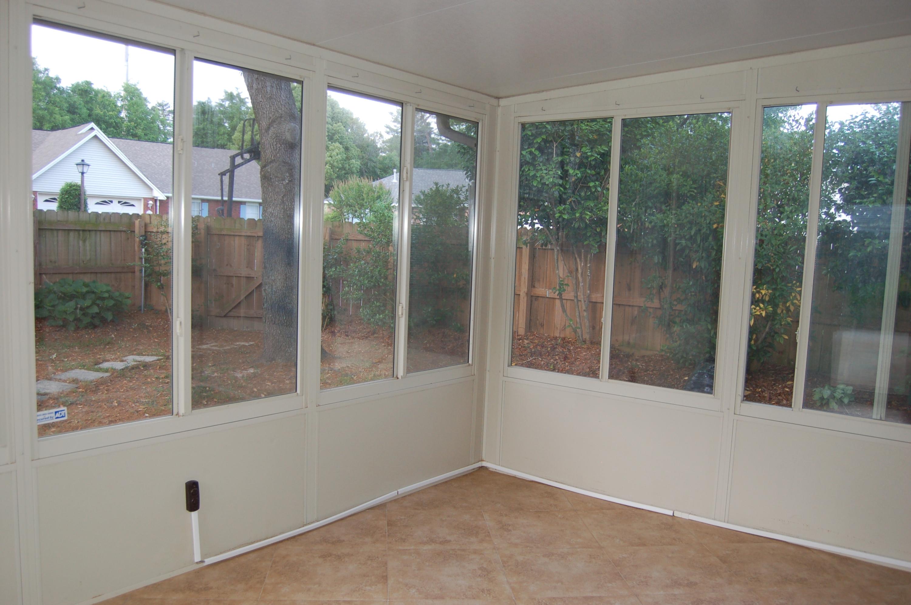 PARKWOOD COURT AT BLUEWATER BAY - Residential