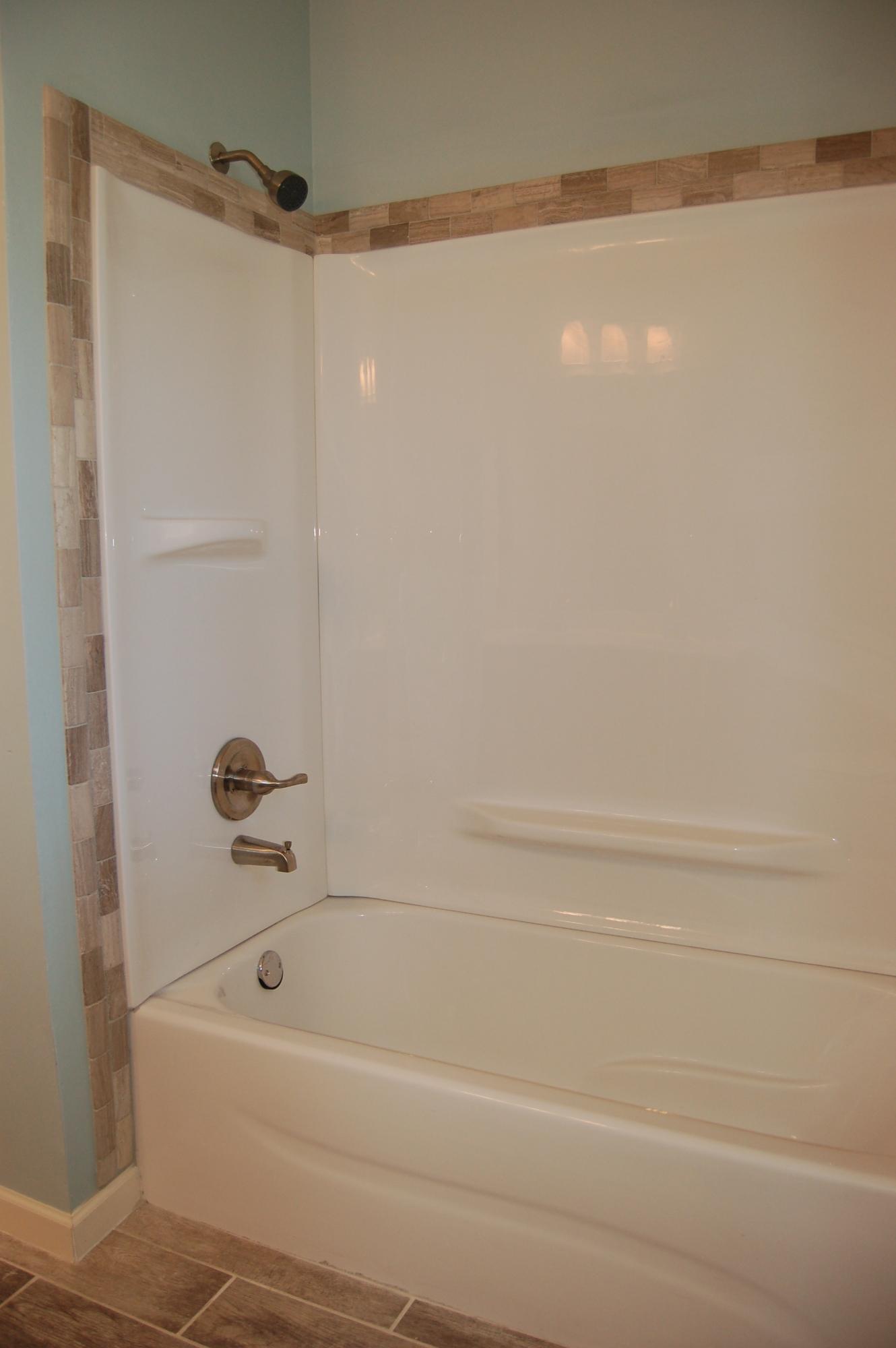 PARKWOOD COURT AT BLUEWATER BAY - Residential