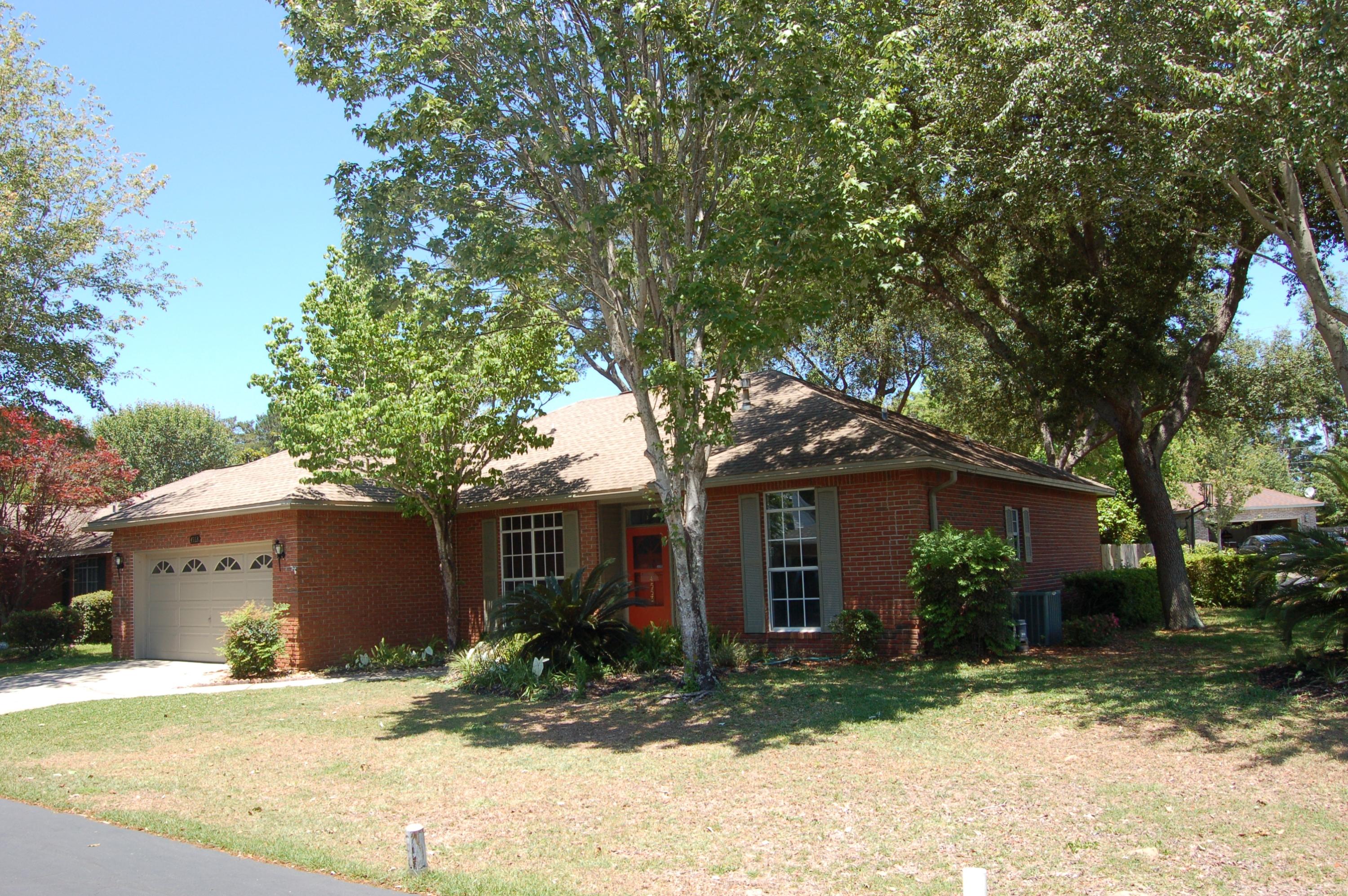 PARKWOOD COURT AT BLUEWATER BAY - Residential