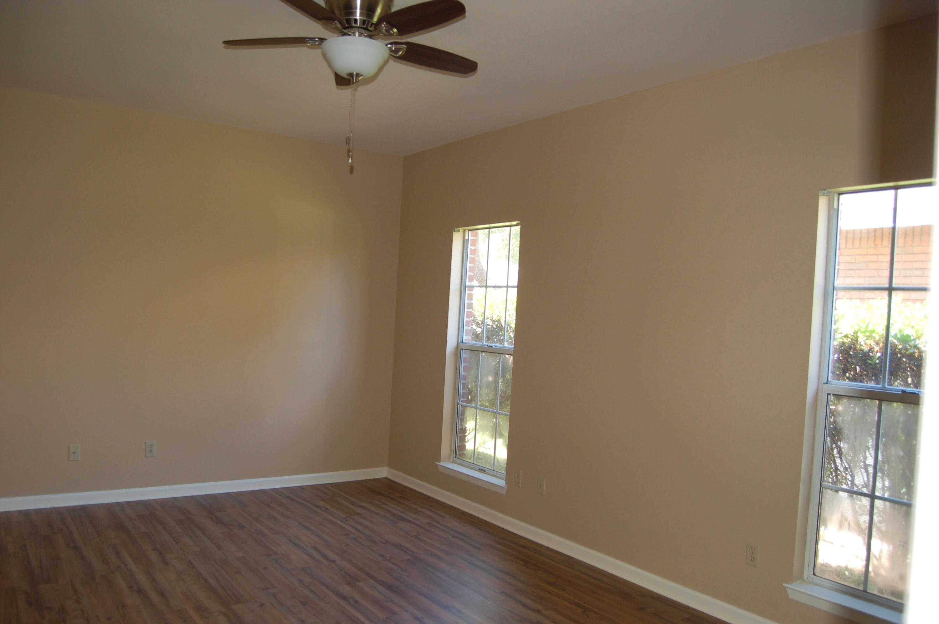 PARKWOOD COURT AT BLUEWATER BAY - Residential