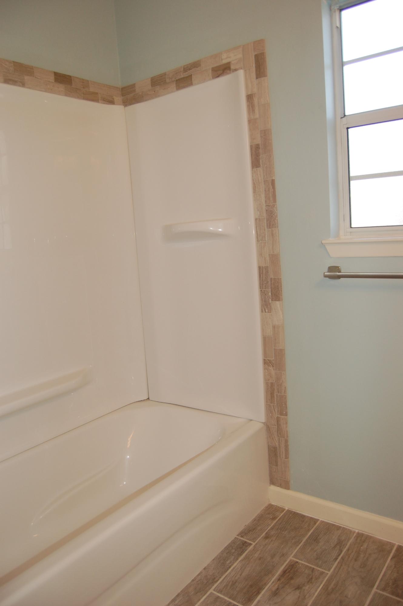 PARKWOOD COURT AT BLUEWATER BAY - Residential