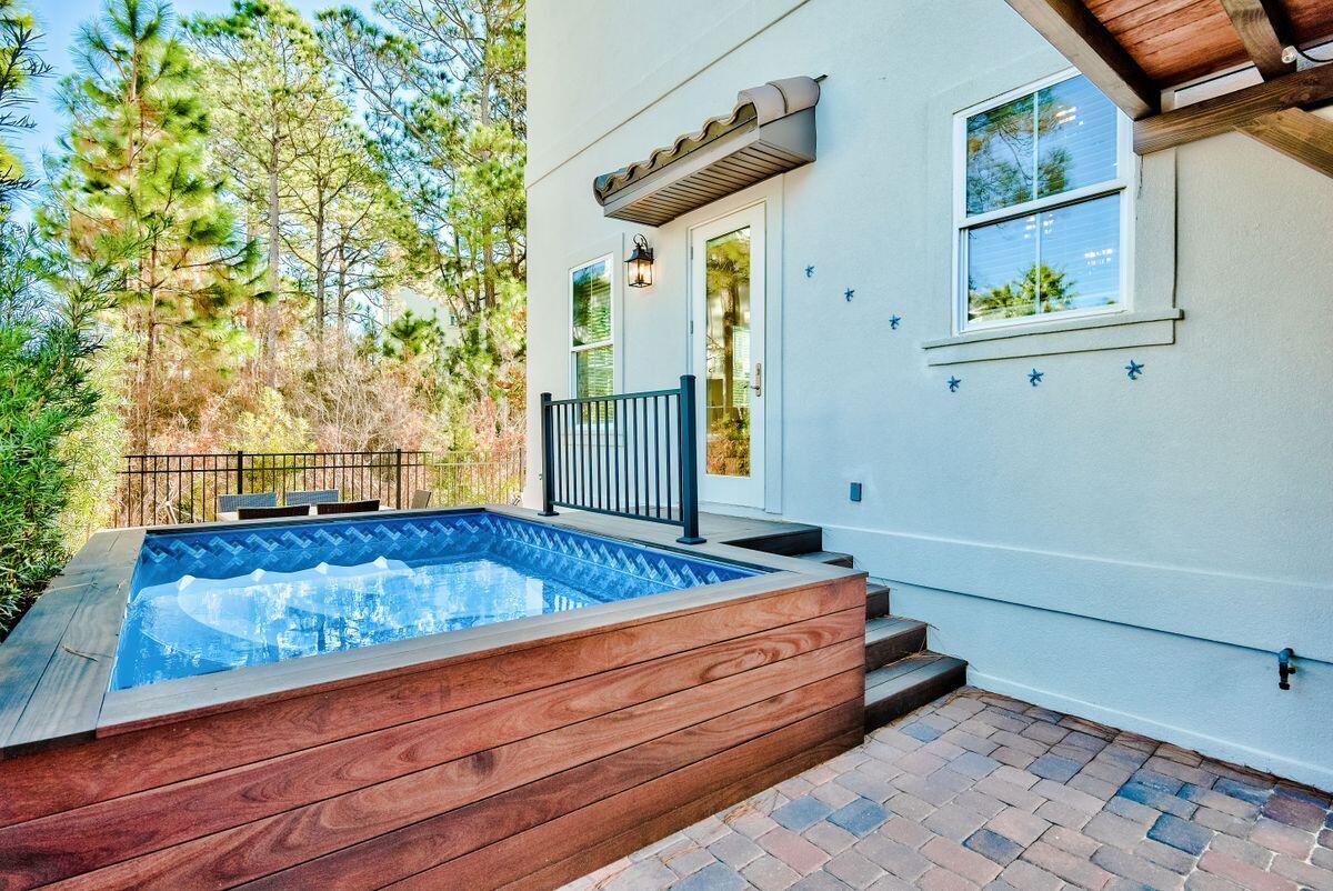 PALMEIRA VILLAS AT SEAGROVE BEACH - Residential