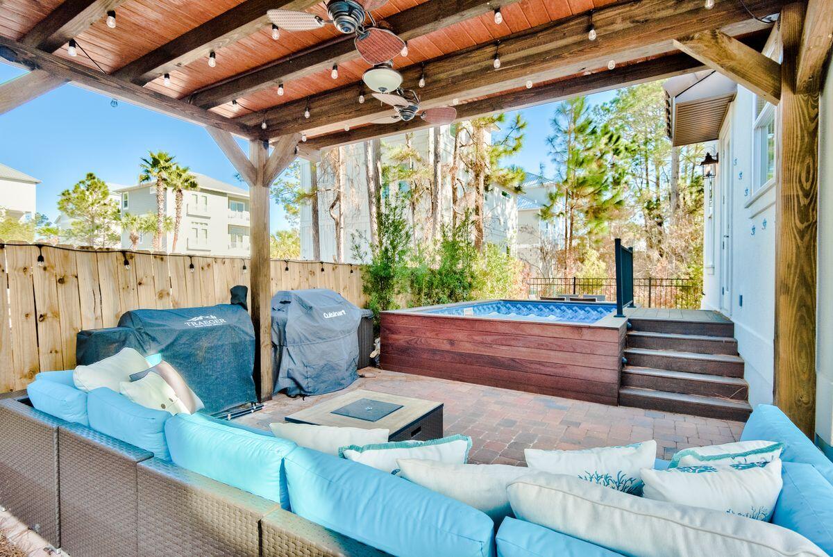 PALMEIRA VILLAS AT SEAGROVE BEACH - Residential