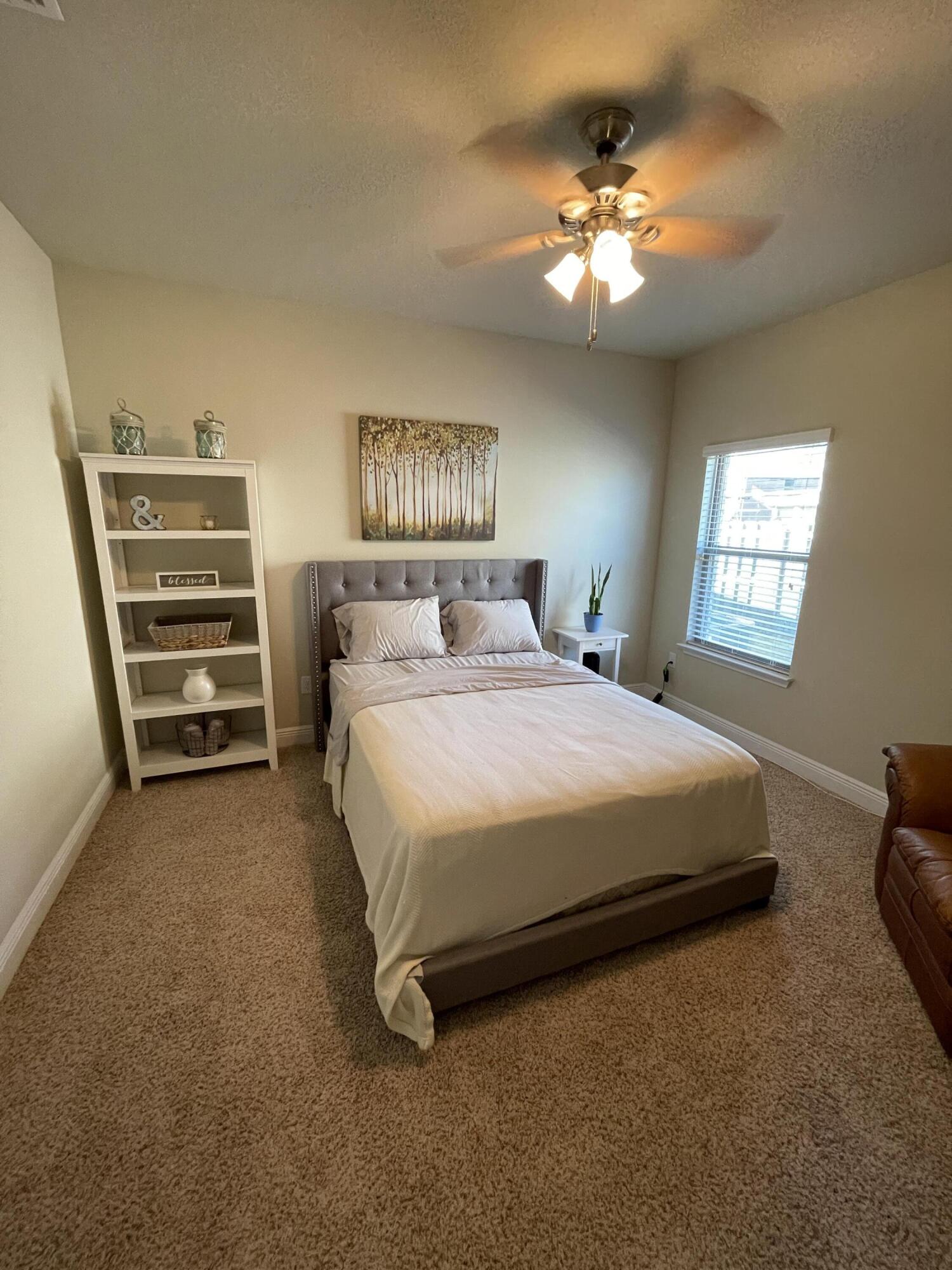 HAMMOCK BAY - Residential Lease