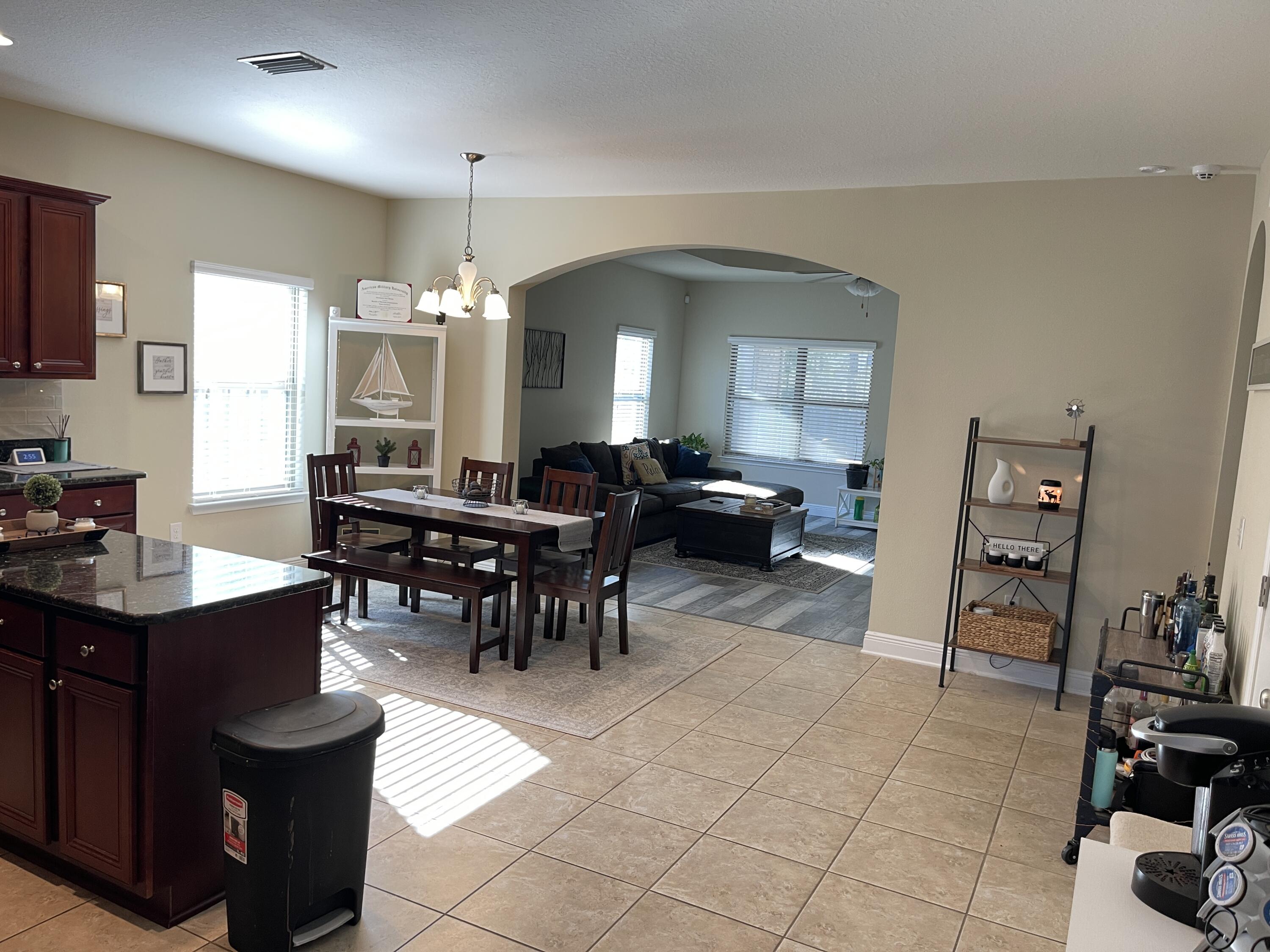 HAMMOCK BAY - Residential Lease