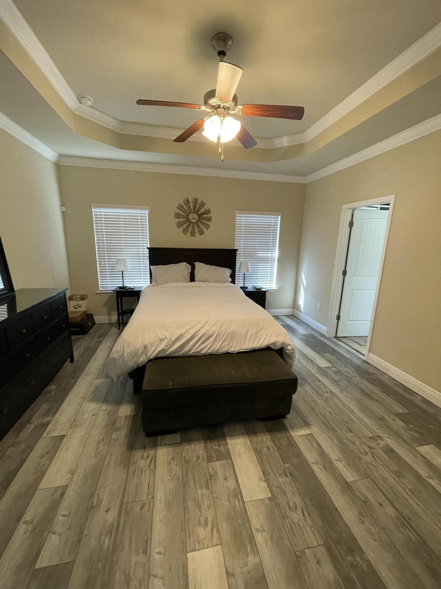 HAMMOCK BAY - Residential Lease