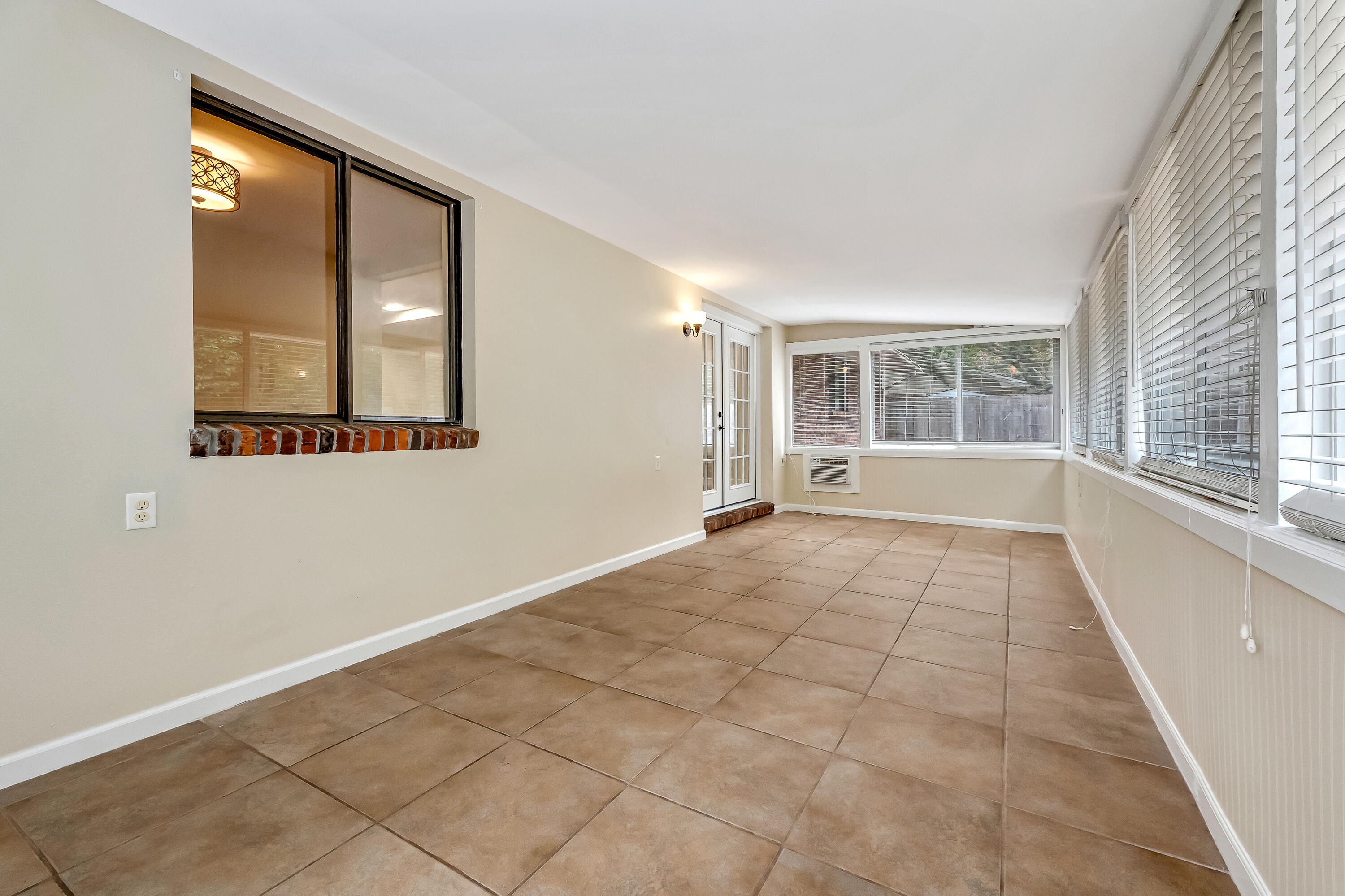 BLUEWATER BAY VILLAGE 1A - Residential