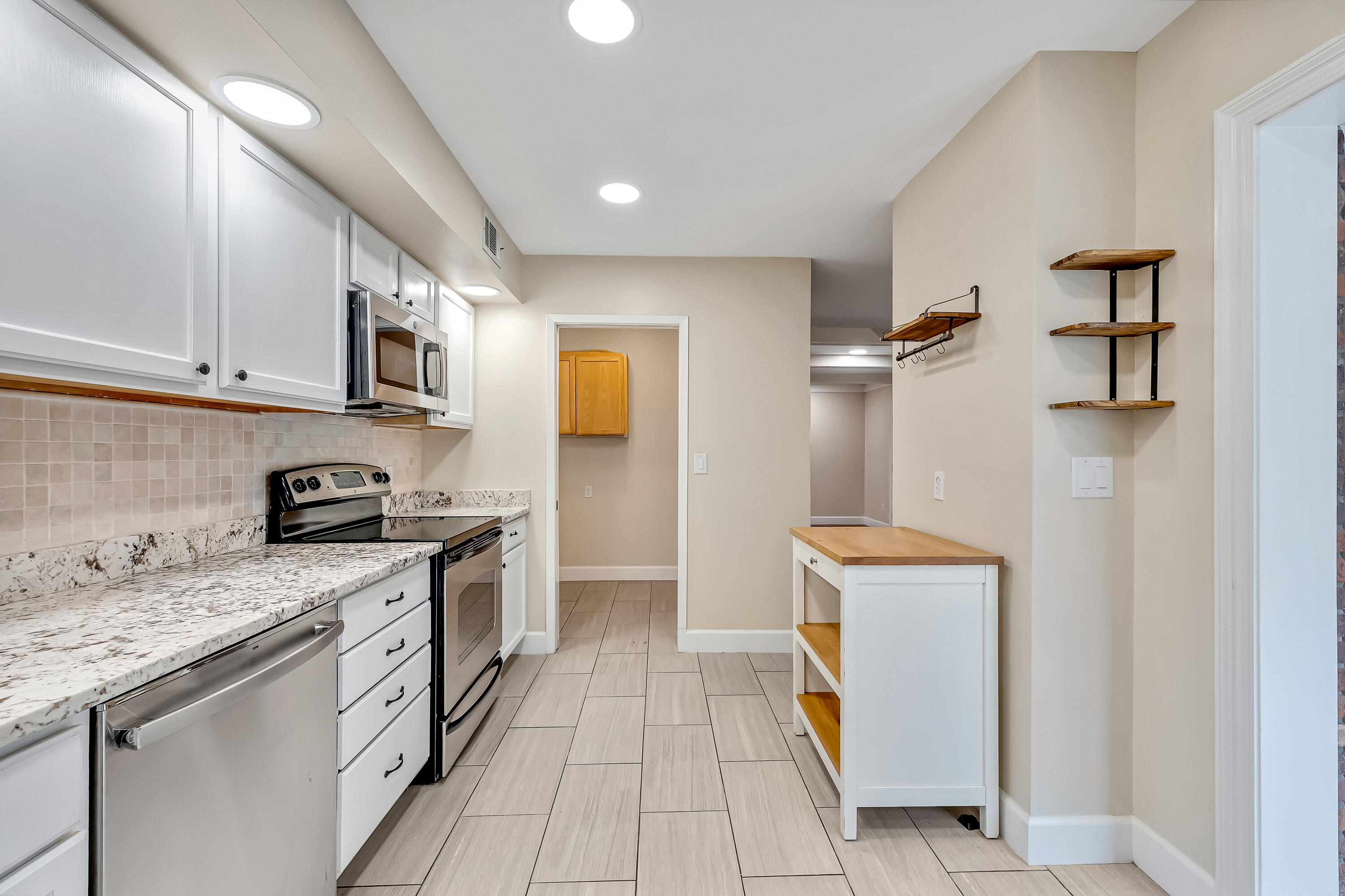 BLUEWATER BAY VILLAGE 1A - Residential