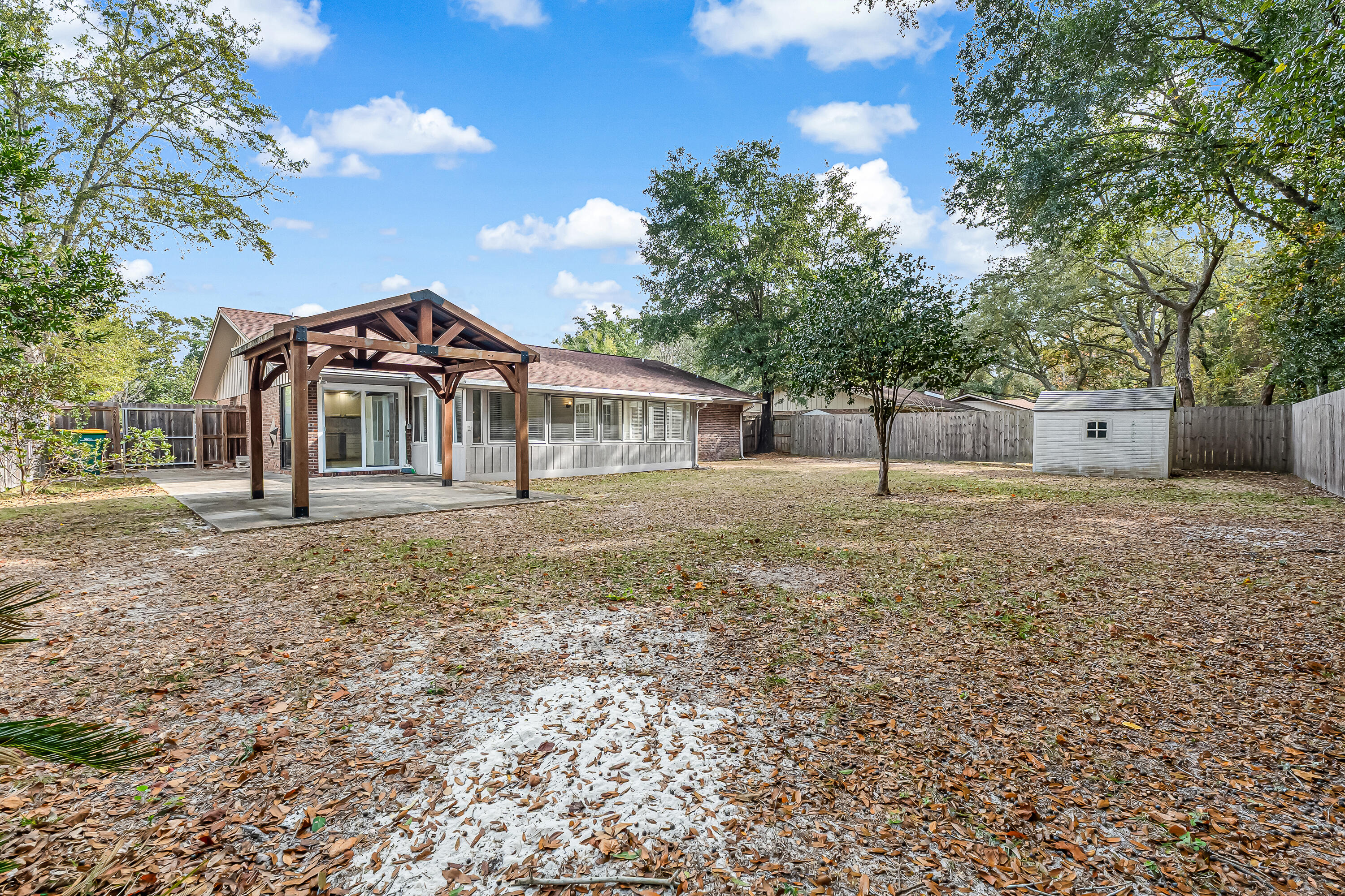 BLUEWATER BAY VILLAGE 1A - Residential