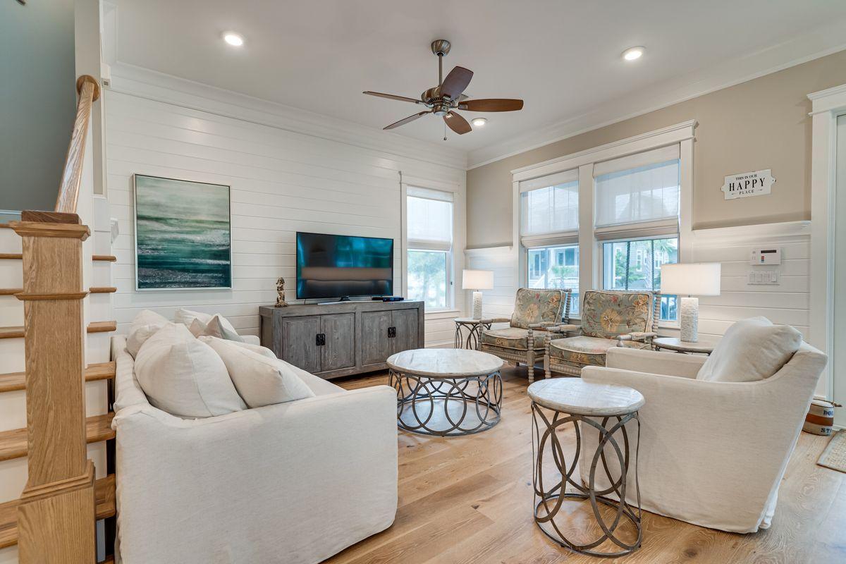 PROMINENCE - Residential