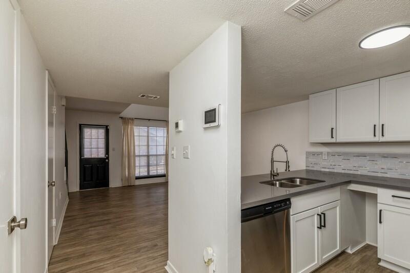 GARDEN VILLAS PH 1 - Residential