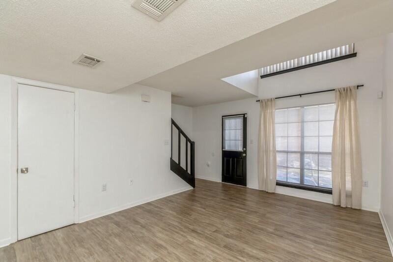 GARDEN VILLAS PH 1 - Residential