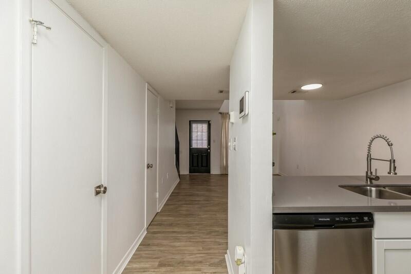 GARDEN VILLAS PH 1 - Residential