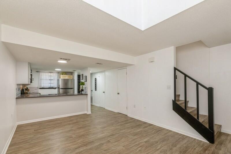 GARDEN VILLAS PH 1 - Residential