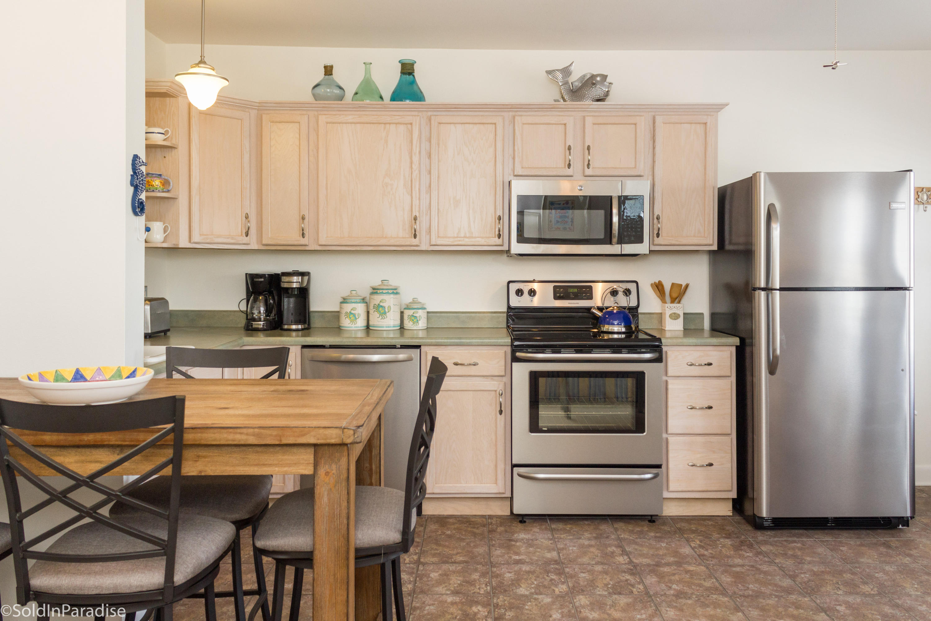 GULF PLACE TOWN CENTER EAST CONDO - Residential