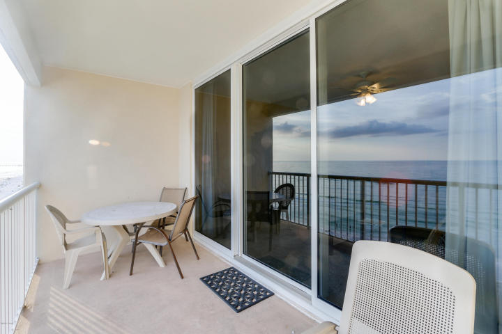 MAJESTIC BEACH TOWERS II - Residential