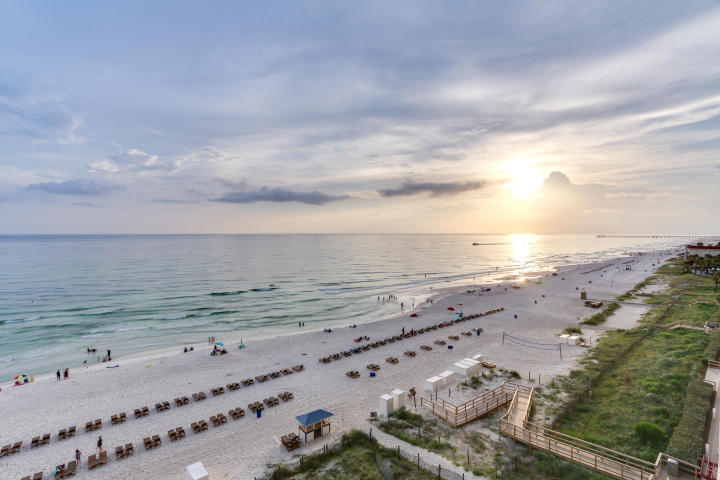 MAJESTIC BEACH TOWERS II - Residential