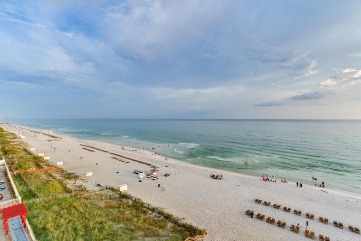 MAJESTIC BEACH TOWERS II - Residential