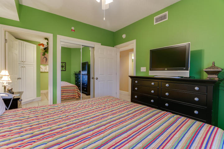 MAJESTIC BEACH TOWERS II - Residential