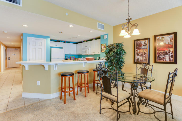 MAJESTIC BEACH TOWERS II - Residential