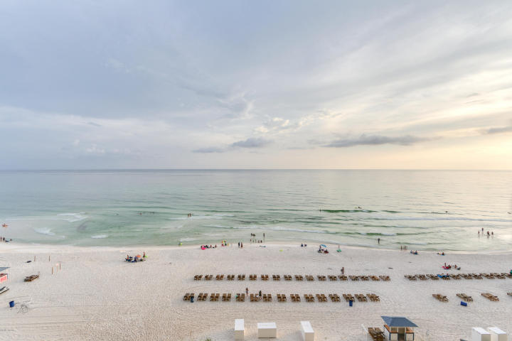 MAJESTIC BEACH TOWERS II - Residential