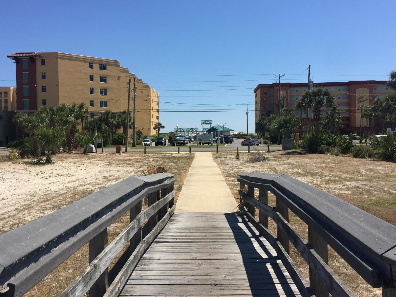 CLIPPER COVE T/H - Residential