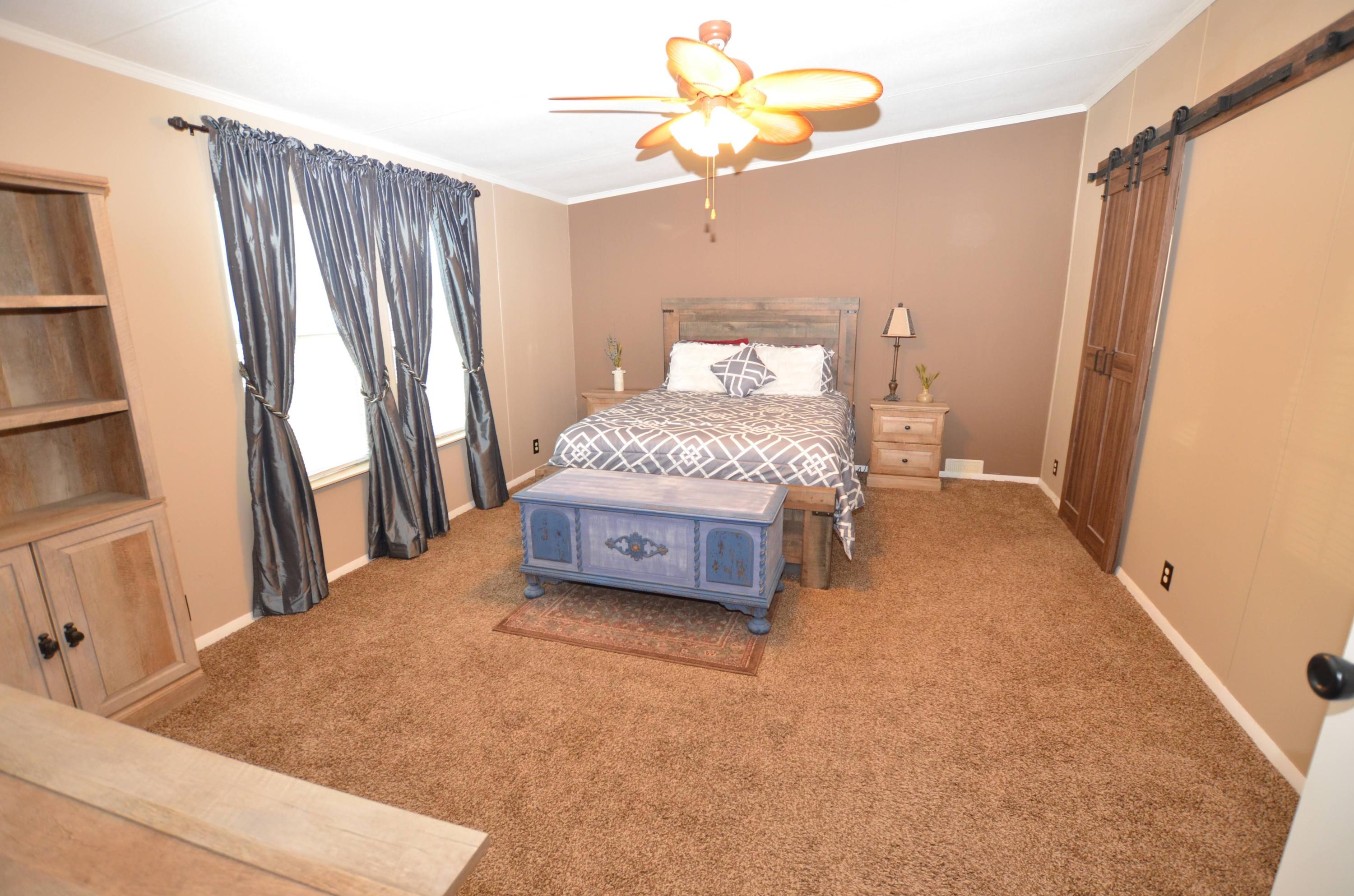 THE PINES - Residential