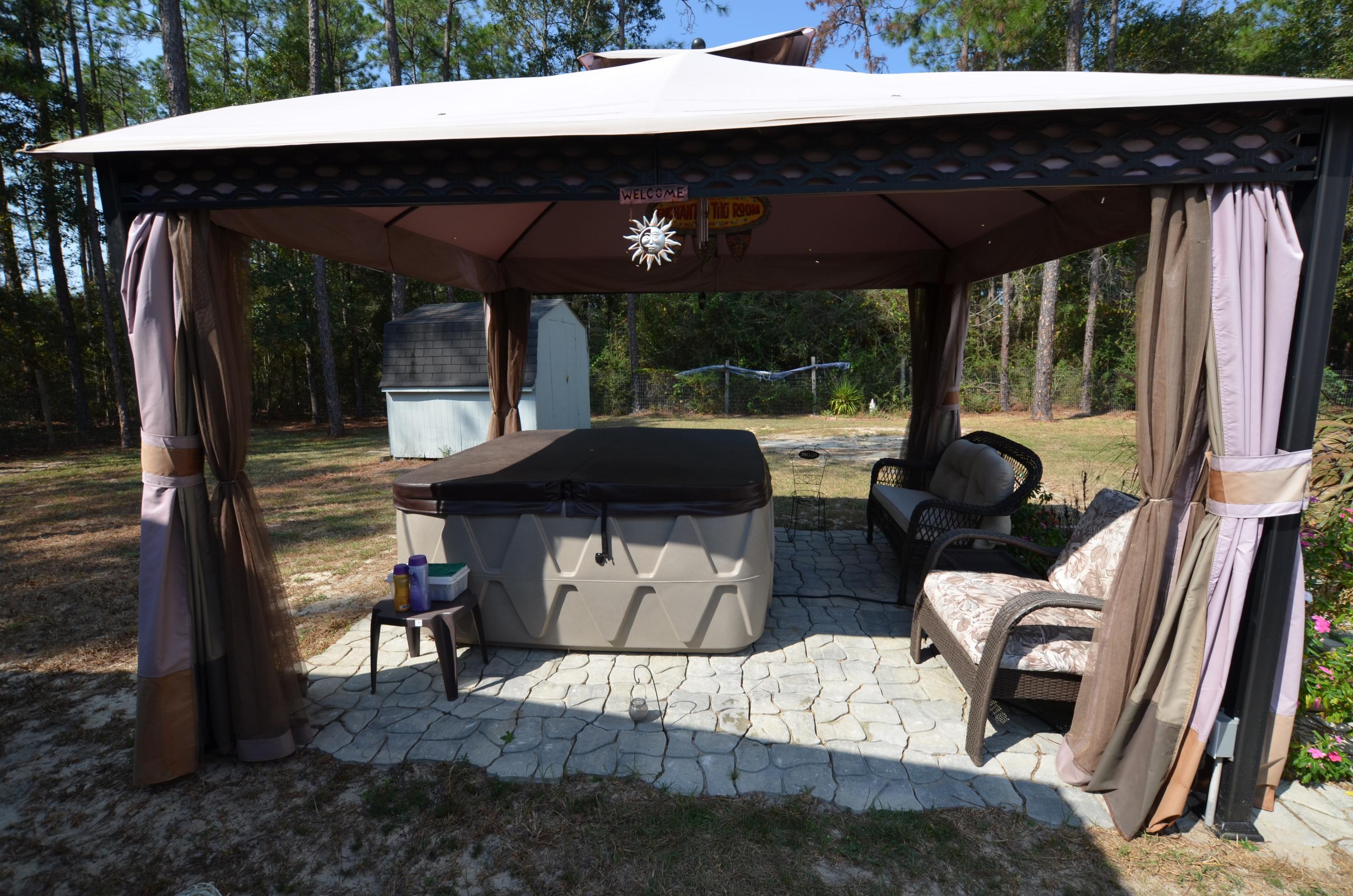 THE PINES - Residential