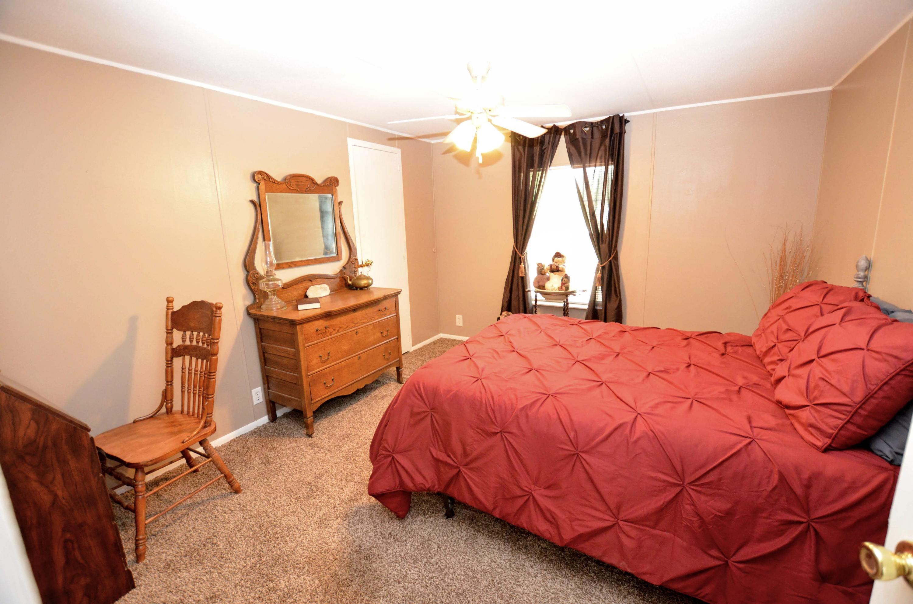 THE PINES - Residential