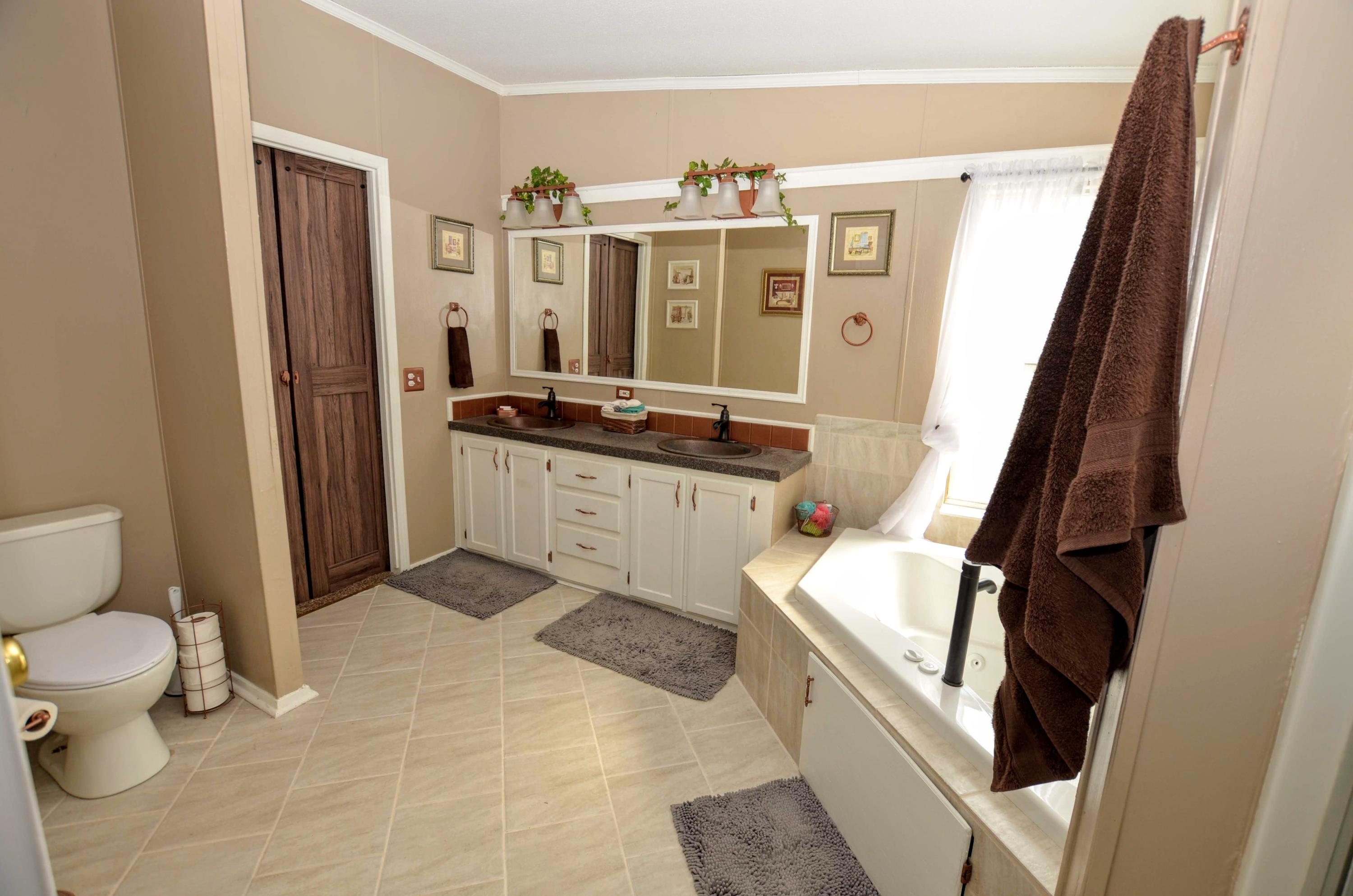 THE PINES - Residential