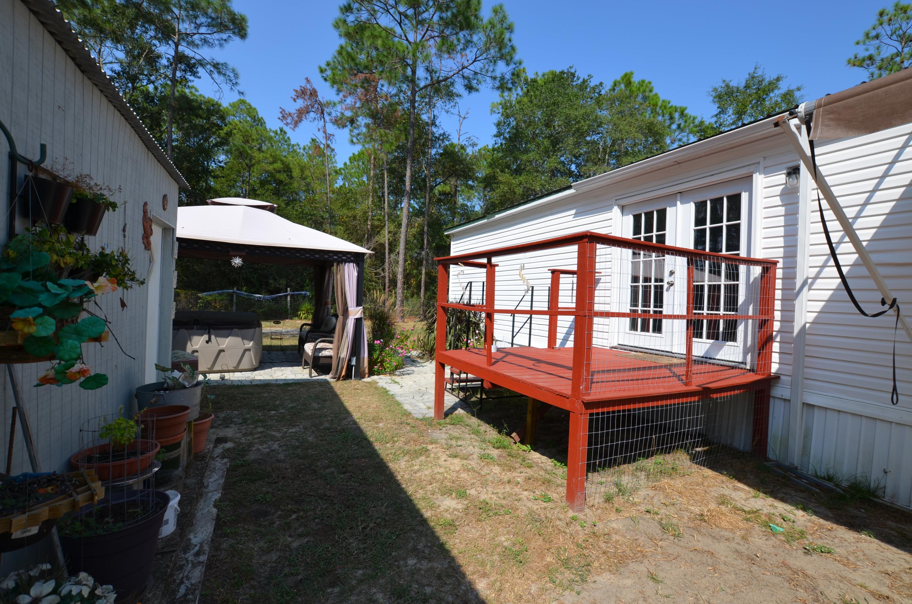 THE PINES - Residential