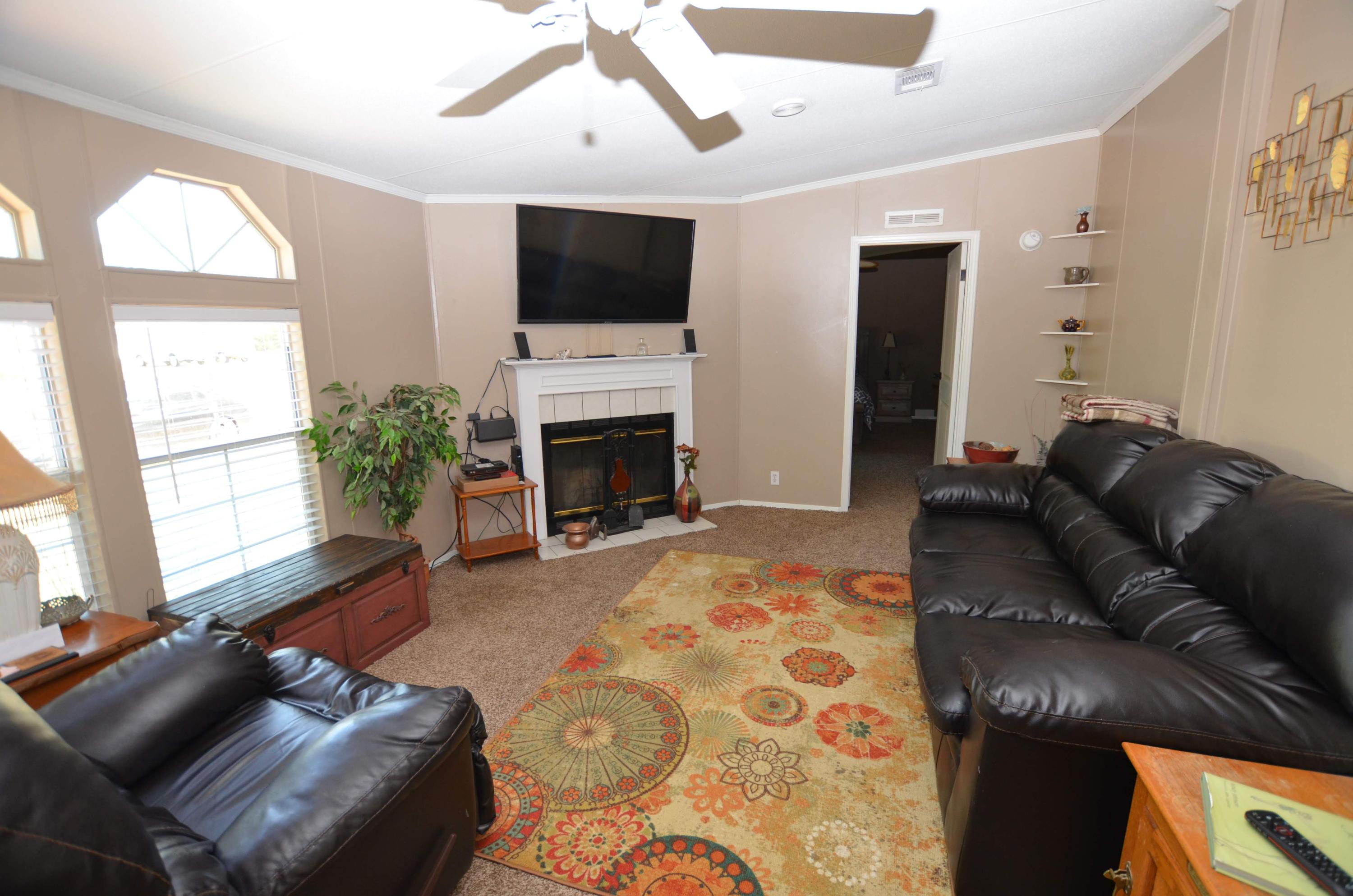 THE PINES - Residential