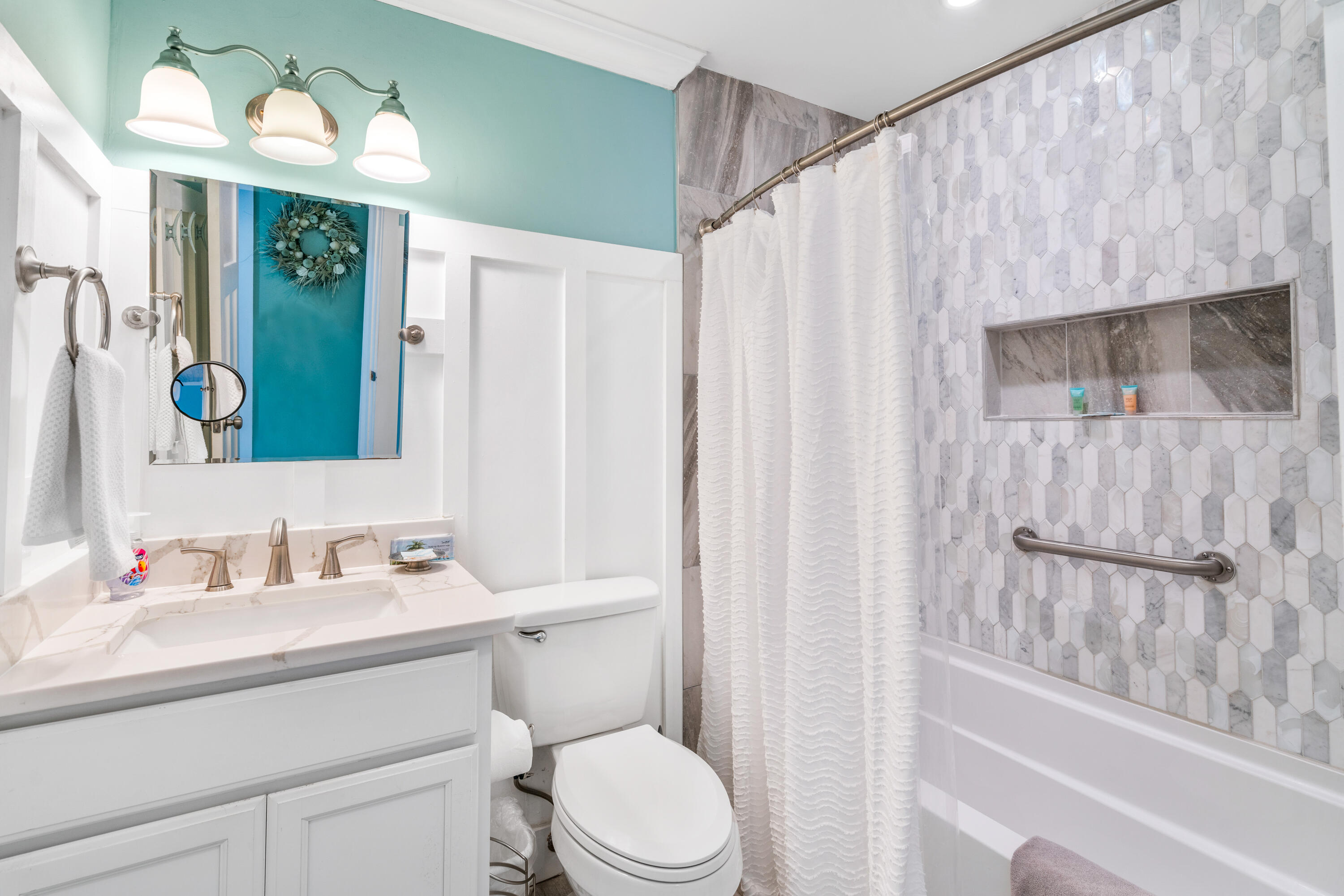 MISTRAL CONDO - Residential