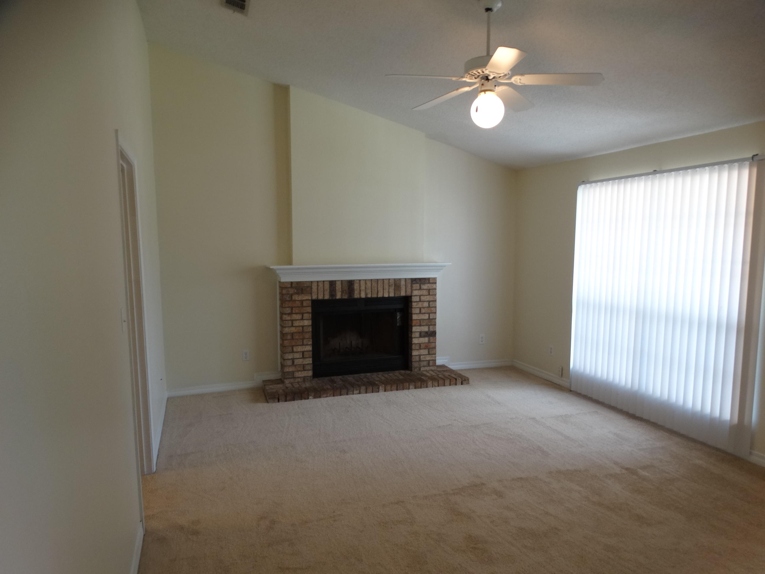 HOLLYROD PARK - Residential