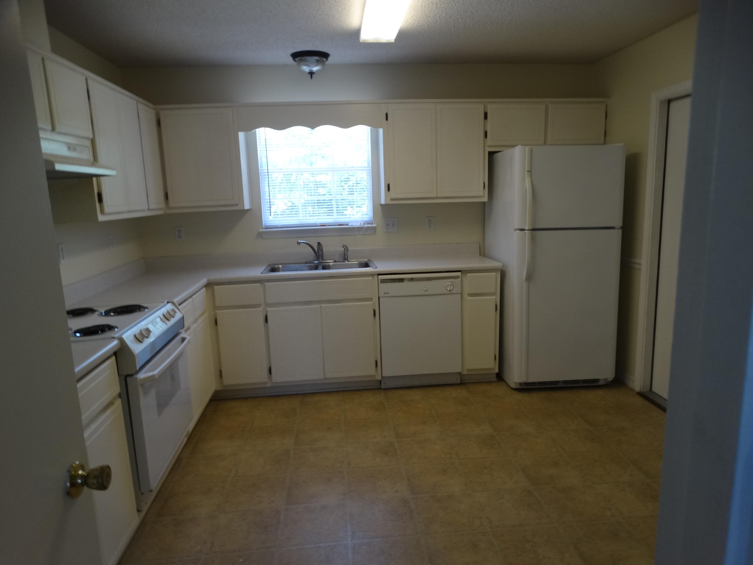 HOLLYROD PARK - Residential