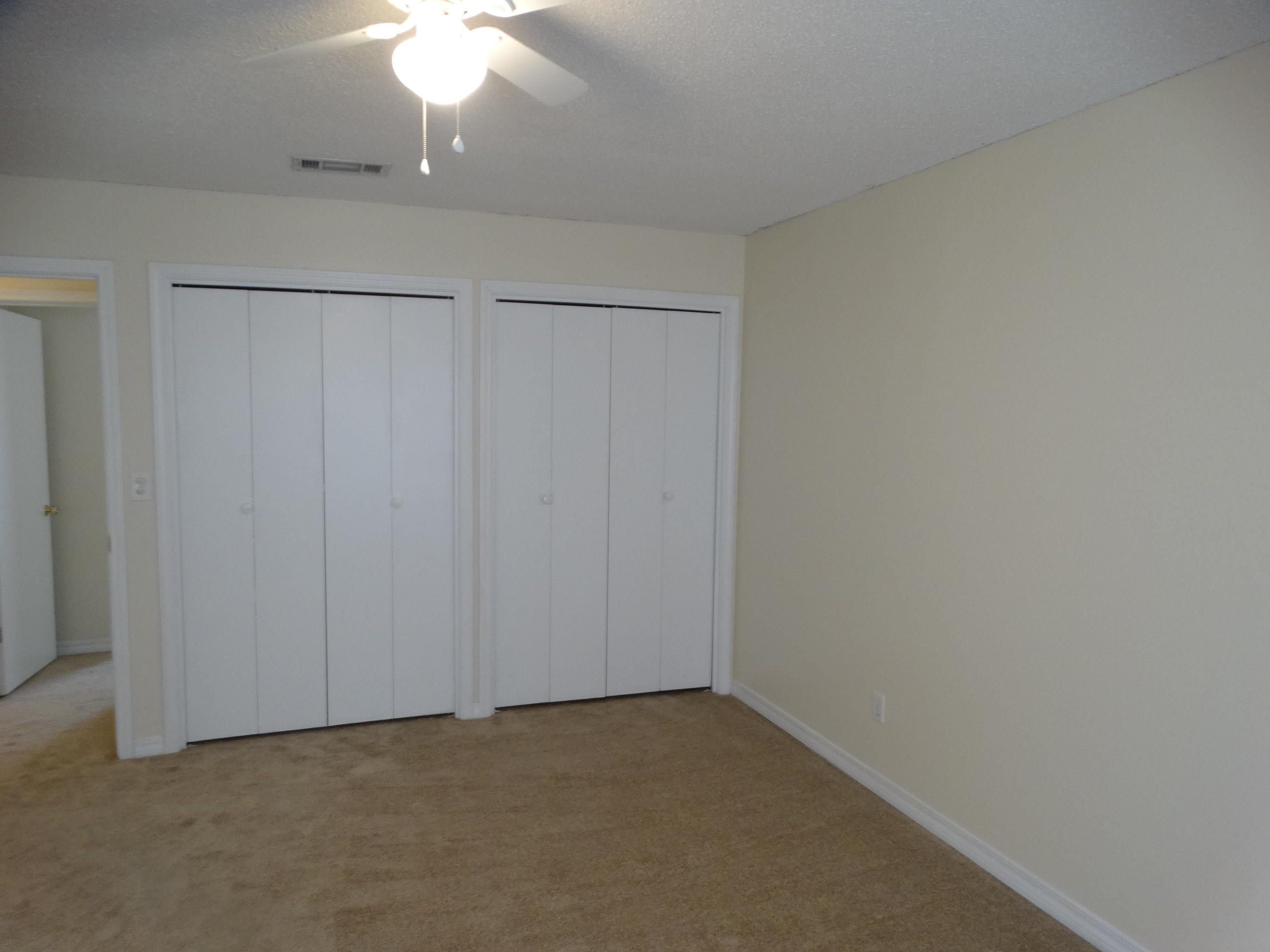 HOLLYROD PARK - Residential