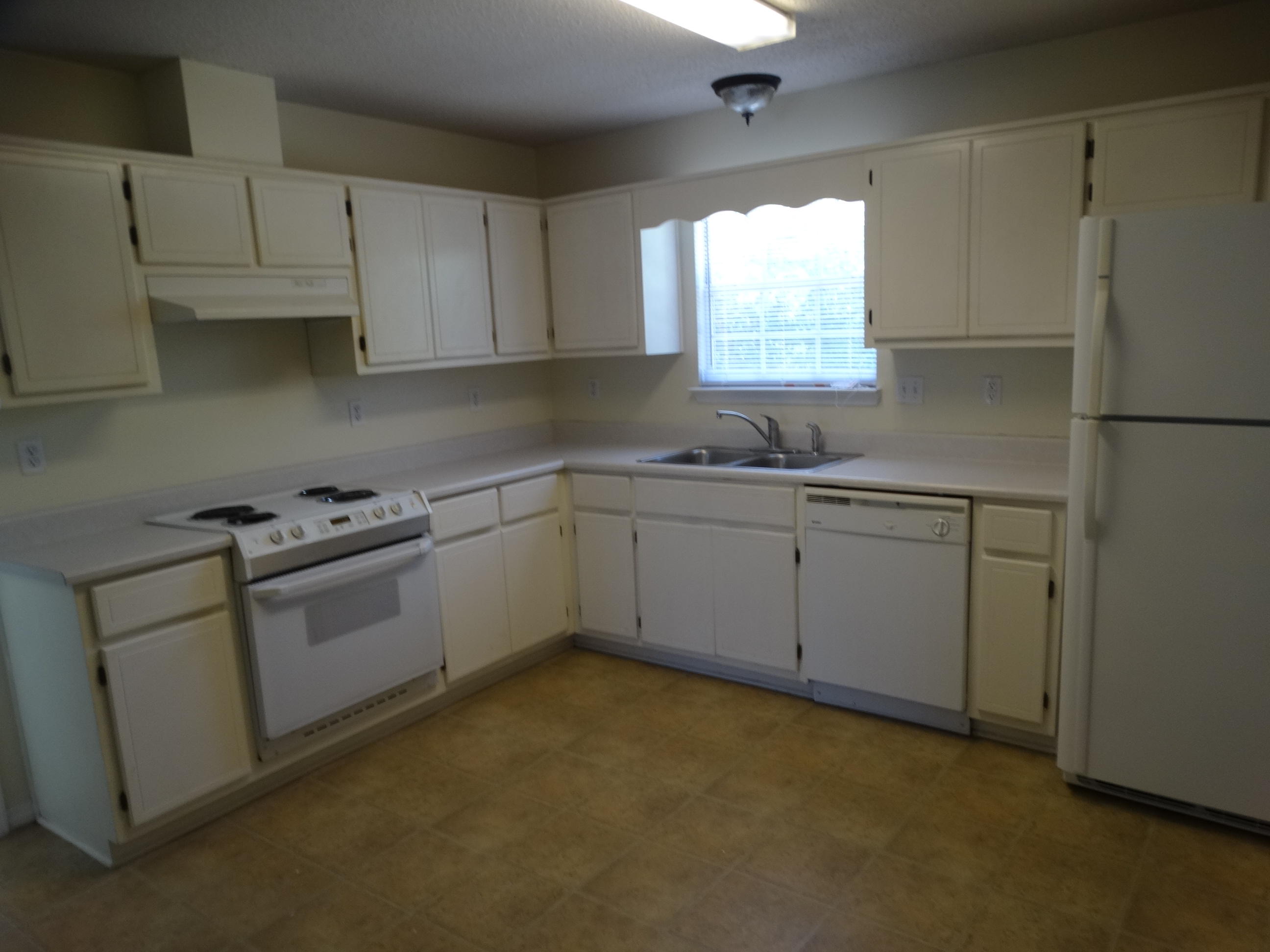 HOLLYROD PARK - Residential