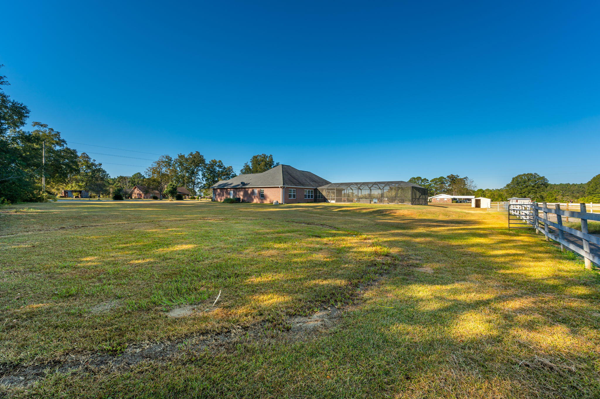NO RECORDED SUBDIVISION - Residential
