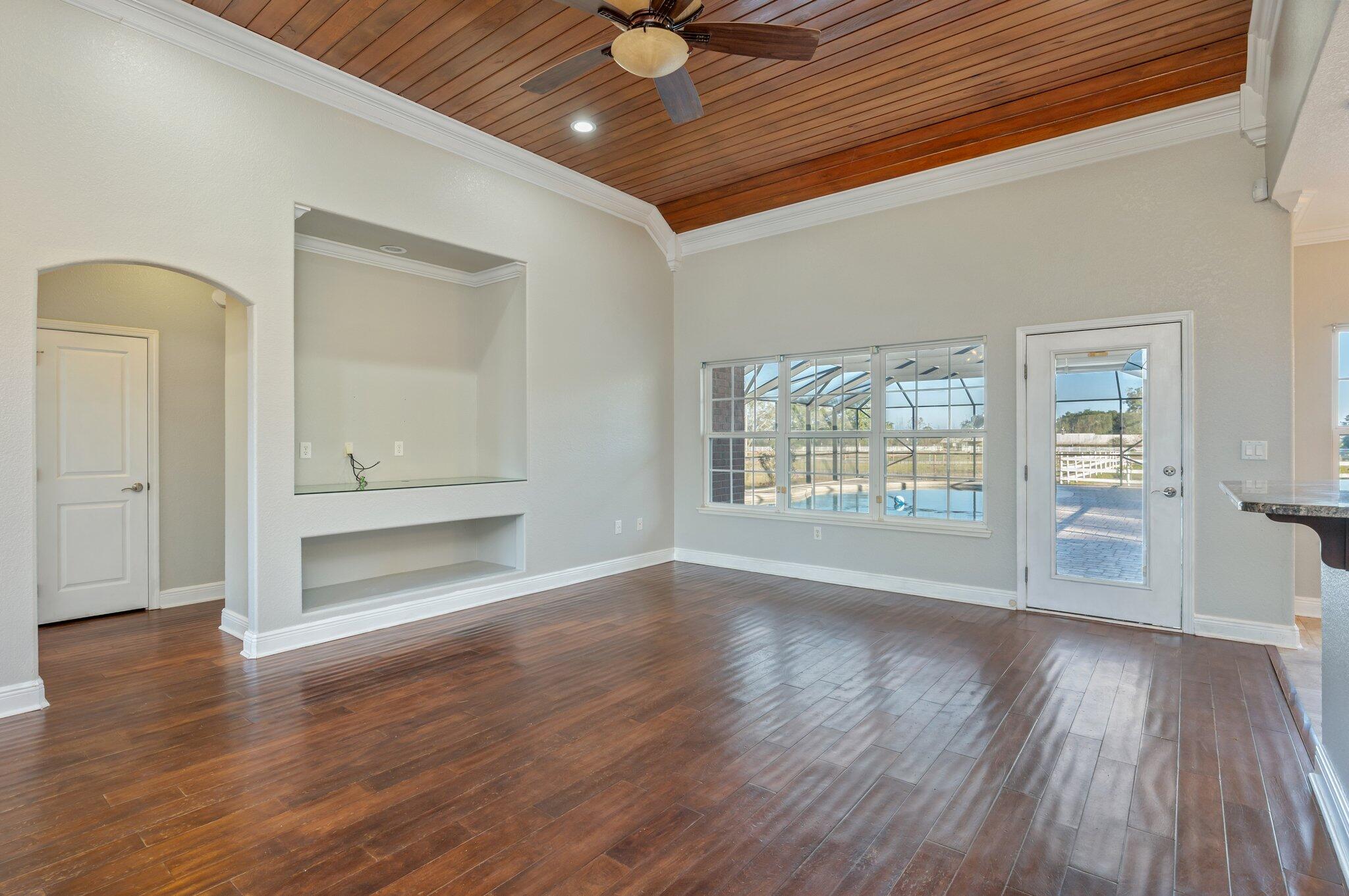 NO RECORDED SUBDIVISION - Residential