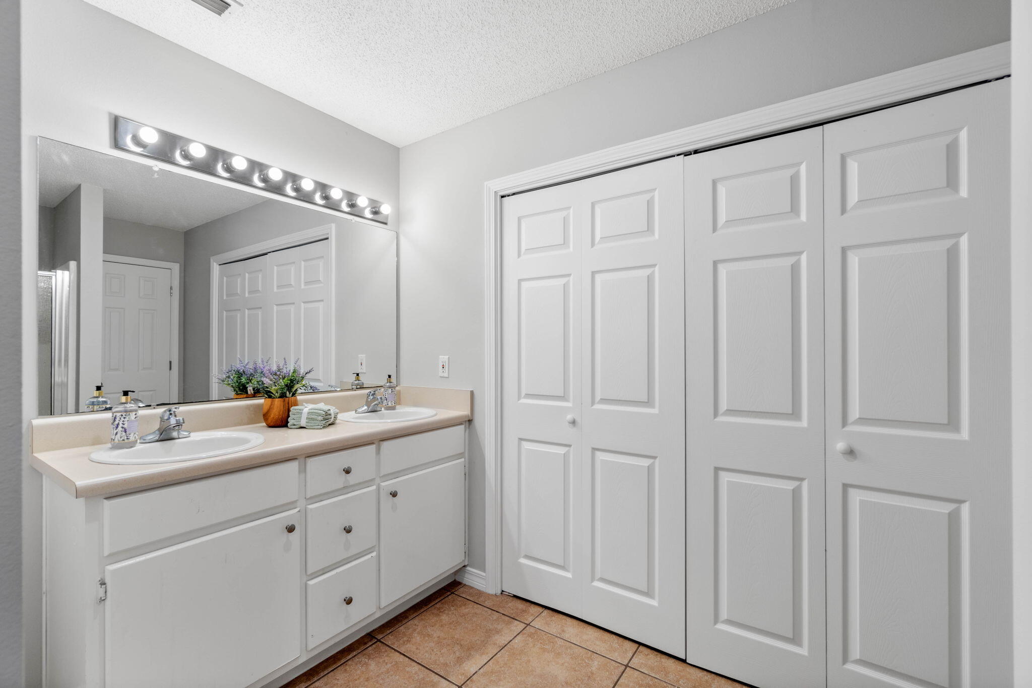 SOUTHERN OAKS PLANTATION - Residential