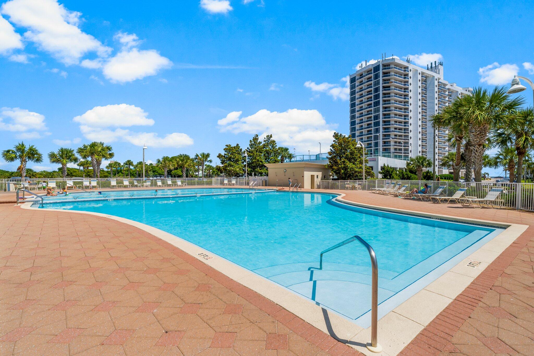 ARIEL DUNES 1 - Residential
