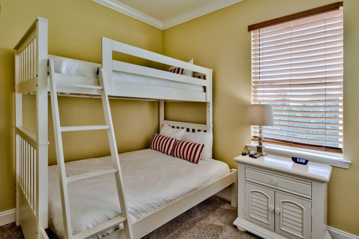 VILLAGES OF CRYSTAL BEACH - Residential